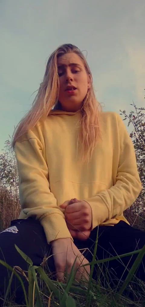 Blonde Cum Eating