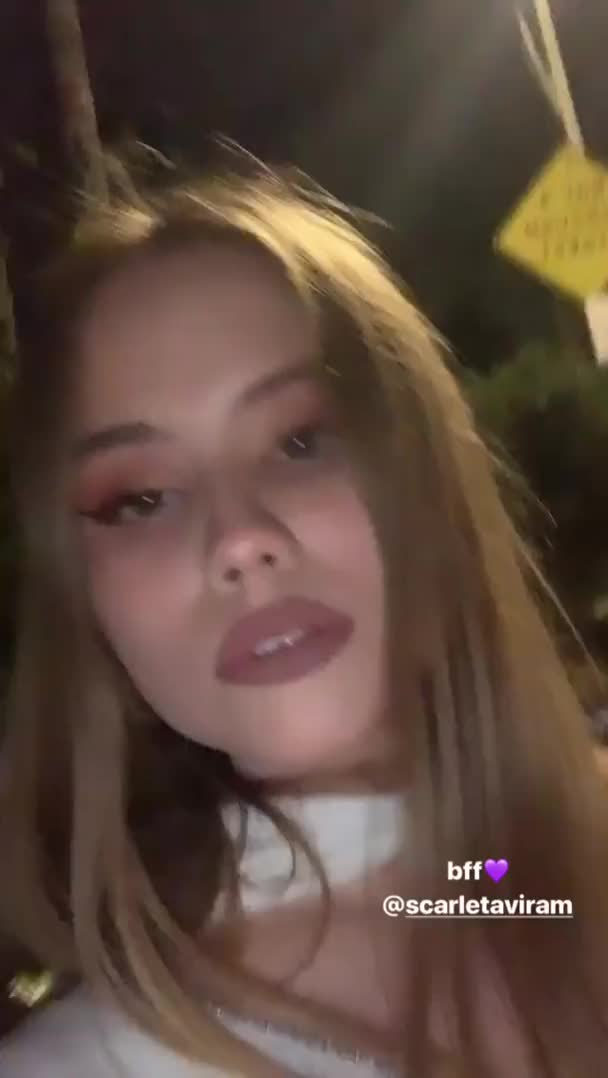 Lexee Smith - Just a little kiss