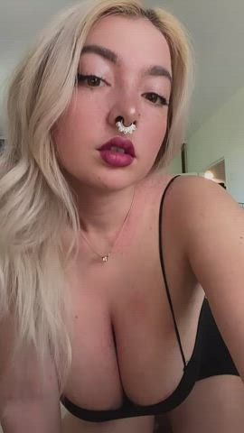 Would you date me?