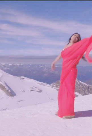 Anushka Sharma Hot Saree UHD Scene (ADHM)