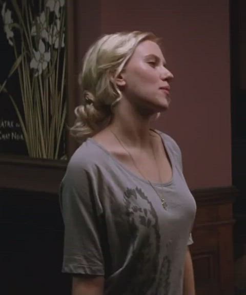 celebrity scarlett johansson sexy gif