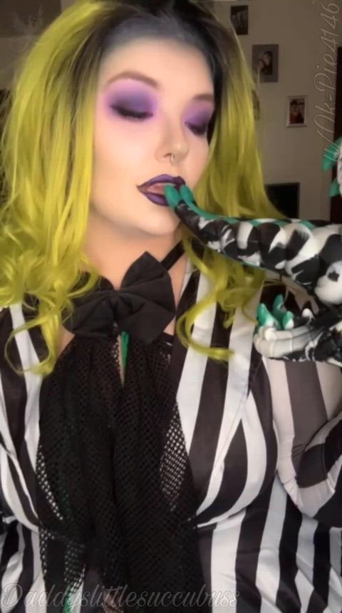 bbw bad dragon chubby cosplay fantasy toys milf milfs nerd sucking tongue gif