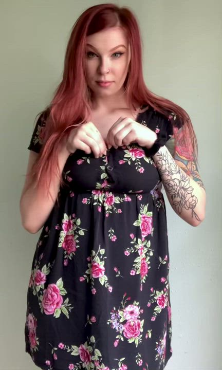I love a dress with easy access ?