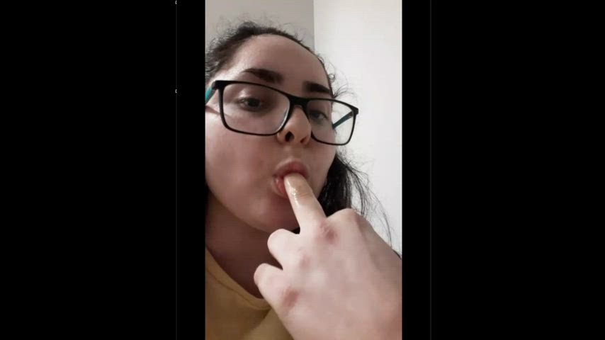 ahegao bite deepthroat fingering pawg spit tongue fetish gif