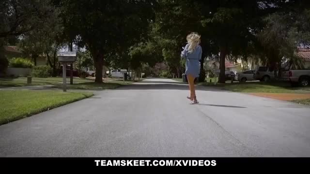 exxxtrasmall petite ginger teen alice merchesi lets her stepdad piledriver her pussy