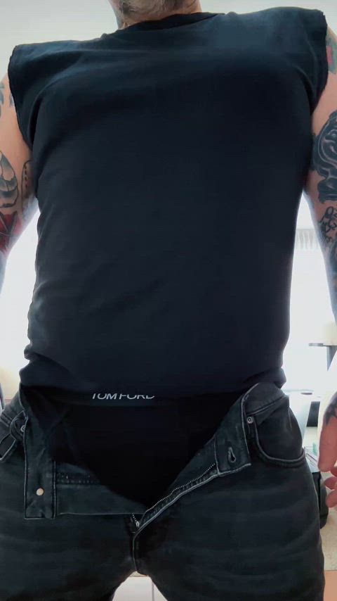 amateur big dick daddy goth onlyfans tattooed thick thick cock vampire gif