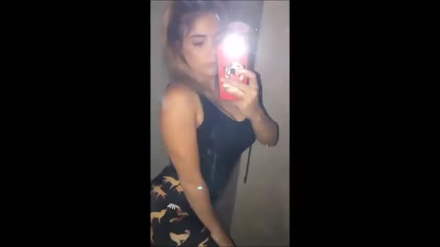 Jem Wolfie Phat Booty, Deep Cleavage
