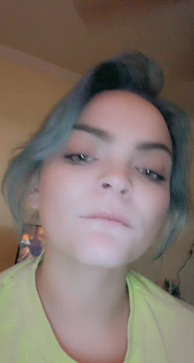 Had a lil too much in my mouth🥵