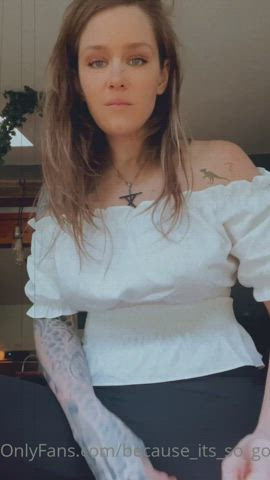 big tits huge tits white girl gif