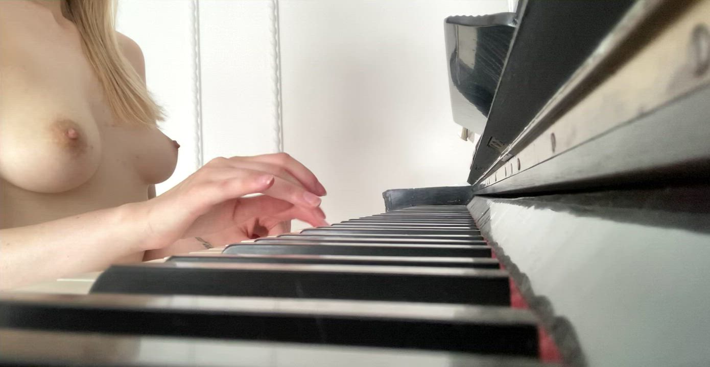 I have discovered that my boobs bounce nicely when I play so I just wanted to share