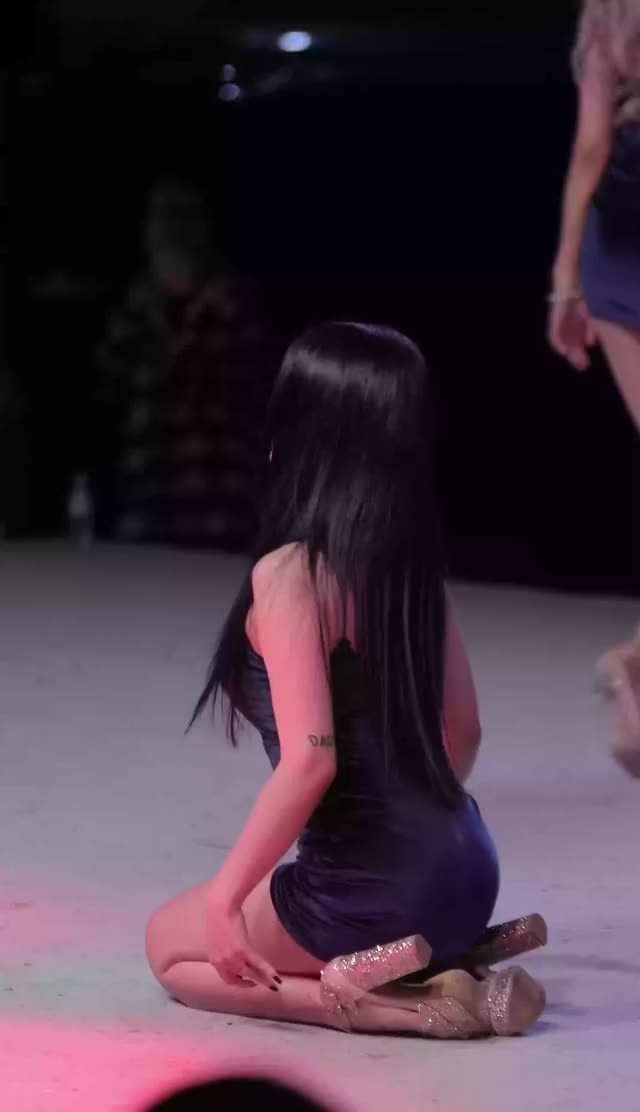 Girl Crush - Bomi Sexy on the Floor
