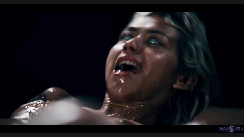 kelly collins lesbian lesbians scarlet skies scissoring small tits threesome gif