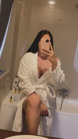 Cum with me on my OnlyFans!! Link below 😈