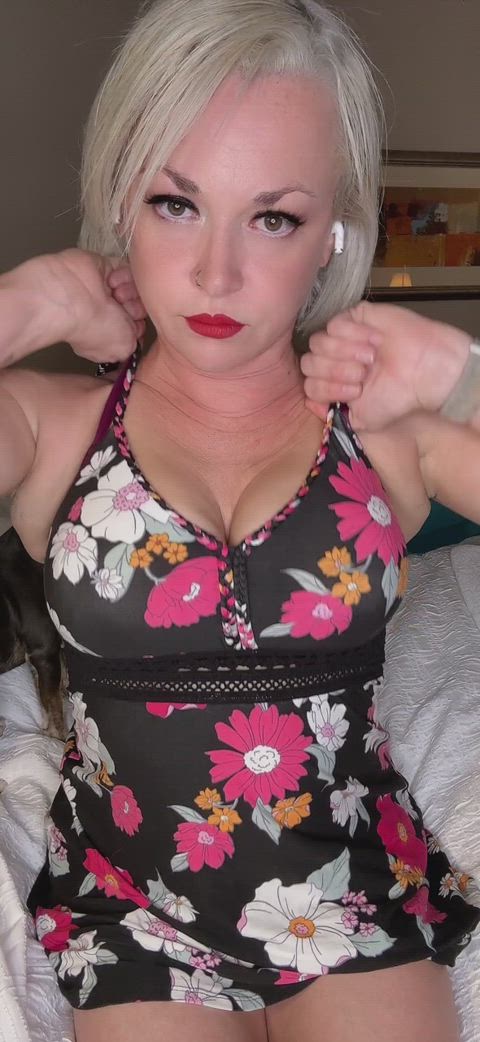 Bored and alone in my hotel room