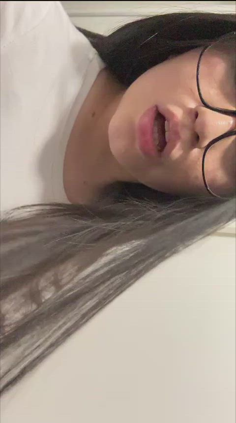 My big ass wants to give you a dirty fart, receive it 😈