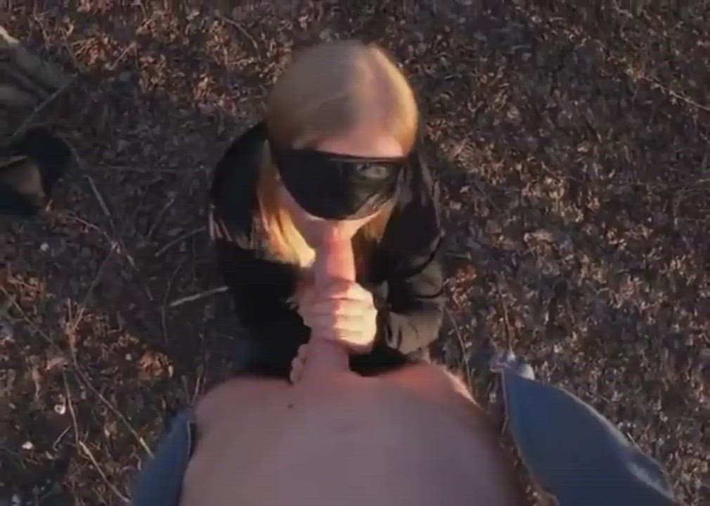 Sucking huge dick in the woods
