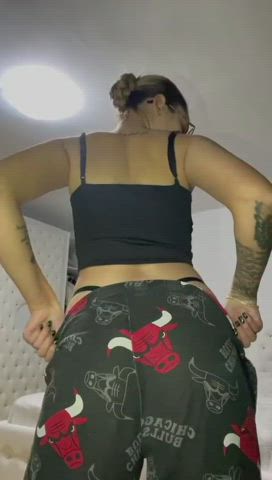 i love to spread it wide