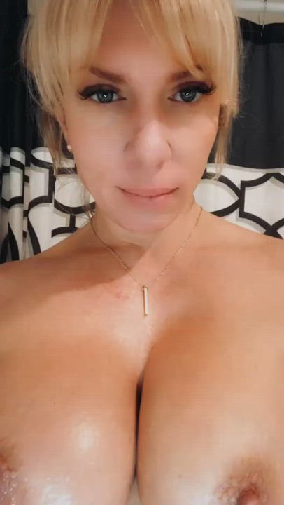 (F43) Can I be on your Christmas wishlist baby?