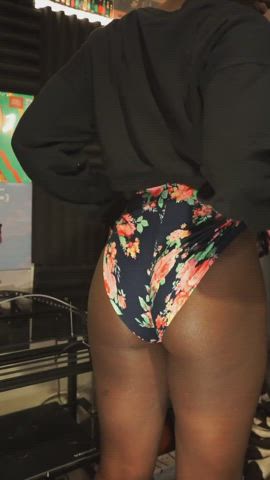 All this ass and no gal to grab it