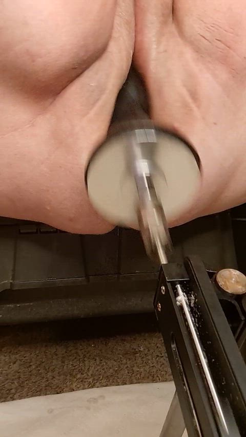 fucking machine milf masturbating monster cock pussy squirting wet pussy dildos gif
