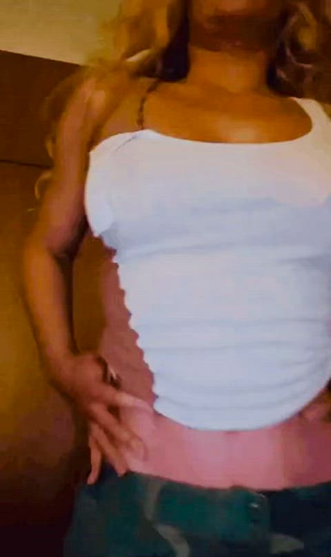 big tits iggy azalea tits gif