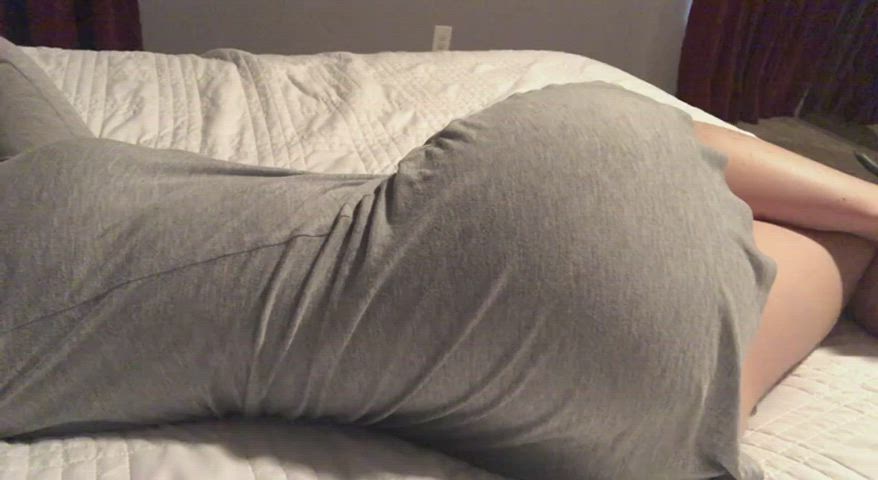 I'm looking for women to join me for sexy bday present to myself 😍😍