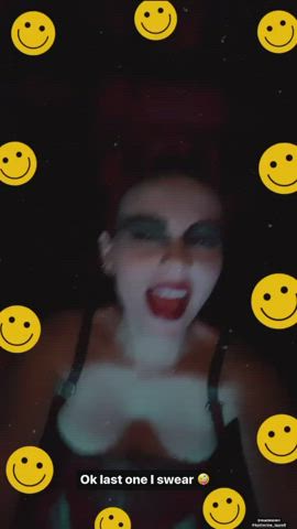 cleavage natural tits victoria justice gif
