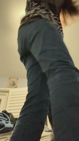femboy jiggling solo gif