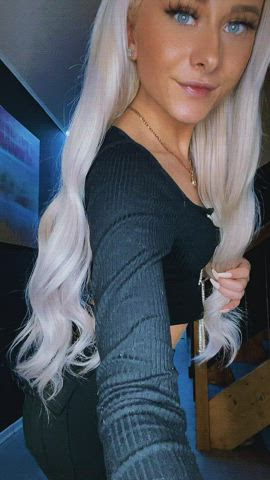 pulling down my pants and flashing my ass in public, making you horny in an inappropriate