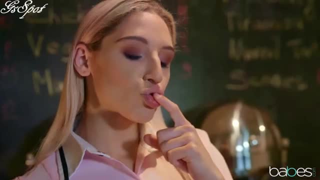 Babes - Abella Danger - Tip Your Waitress 1