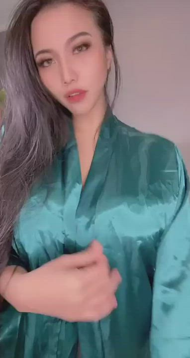 Tiktok Boobs Show