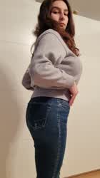 I want to have a happy Redditor who cums all over my ass and tits multiple times👅