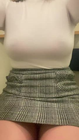 React if I can send you nudes👻anila56780