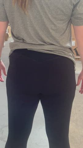 booty bouncing yoga pants gif
