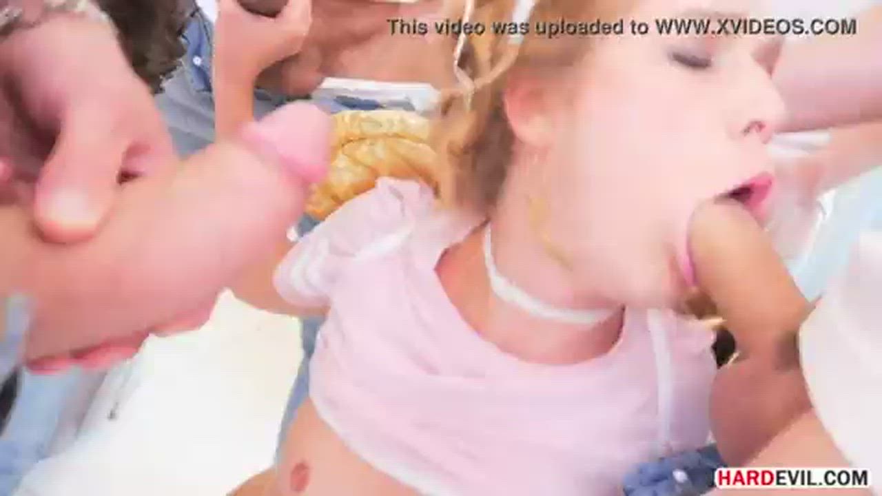 6 guys gangbanged Alexis Crystal