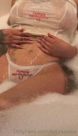 iggy azalea onlyfans tits gif