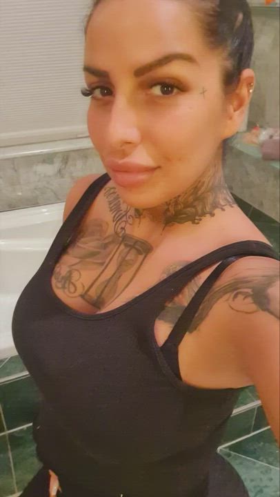 what tattoos are hiding under my leggings on my juicy ass stays my secret