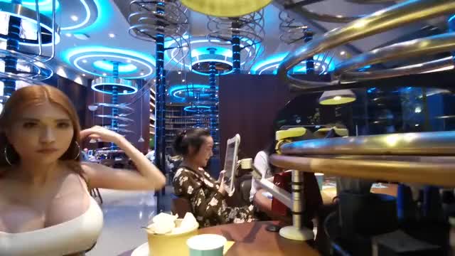 SpaceLab Restaurant- Food Delivered By Gravity Sled! w/ Moza Mini-S Gimbal