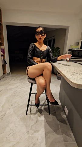 If I uncrossed my legs on our first date would you run or kneel?