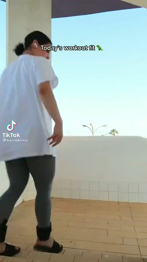 18 years old amateur ass boobs girls homemade pretty teen tiktok tits gif