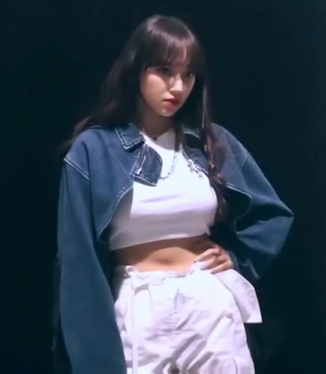Cheng Xiao - Reveal BB