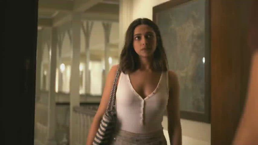 Deepika Padukone Gehraiyaan edit (4/4) brightened/slowed