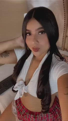 Hello sweet heart https://chaturbate.com/abby_miller_1/