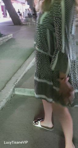 I love to flash whenever I go out.. [GIF]