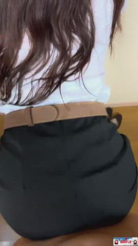 Mari Shinagawa - Cum on Skirt