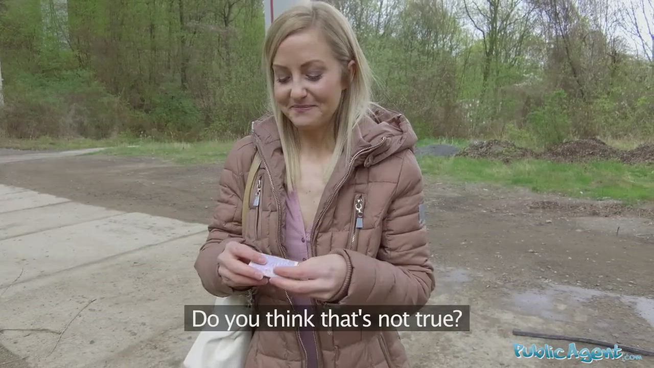 Public Agent Blonde runs from Police after fucking outdoors