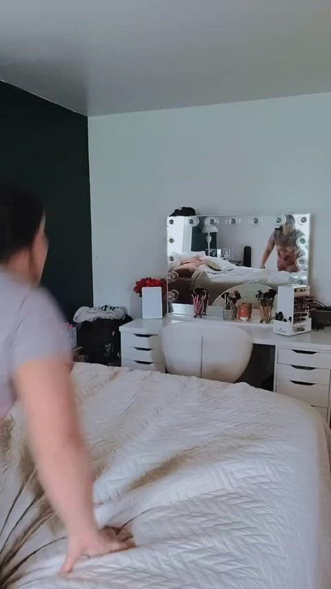 r/tiktits tiktok flashing nipples nipslip boobs gif