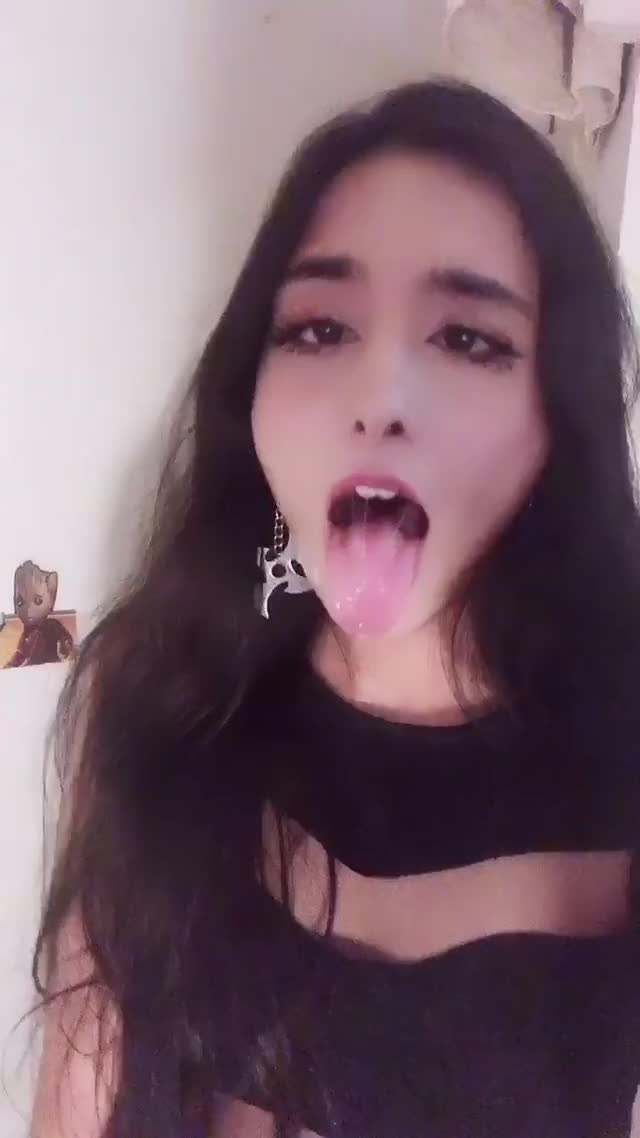 I got drool on my dress :( guess I gotta take it off