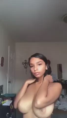 Areolas Big Tits Ebony Huge Tits Nipples gif