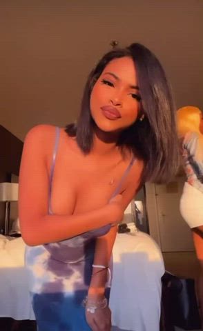 amateur babe big tits ebony lightlyused slut teen thot tits gif